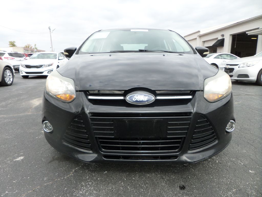 Photo 11 of this FORD FOCUS