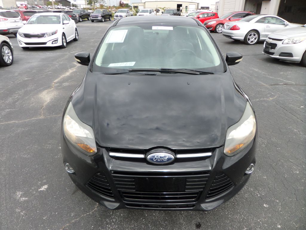 Photo 13 of this FORD FOCUS