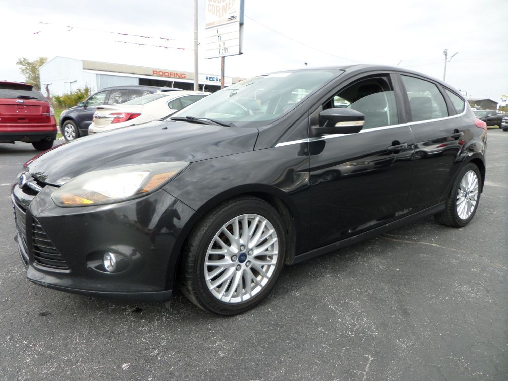 Photo 14 of this FORD FOCUS