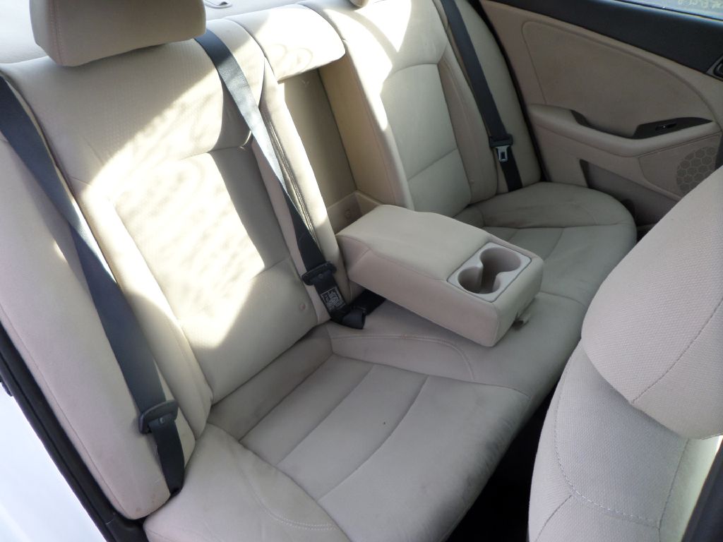 Photo 6 of this KIA OPTIMA
