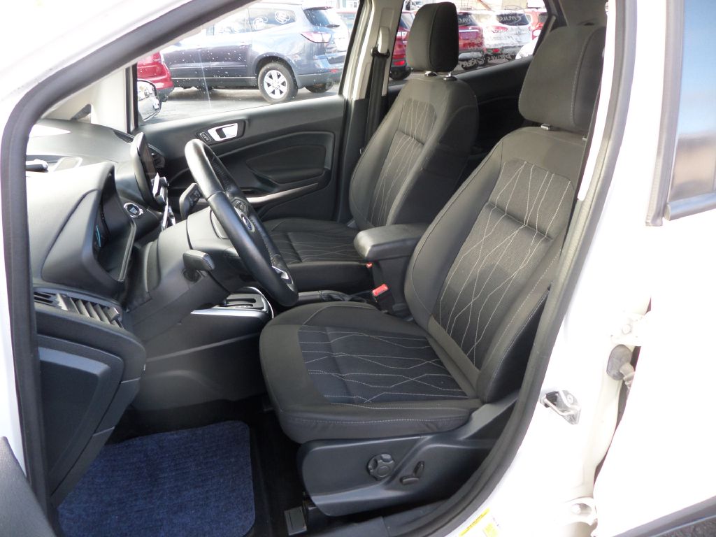 Photo 3 of this FORD ECOSPORT