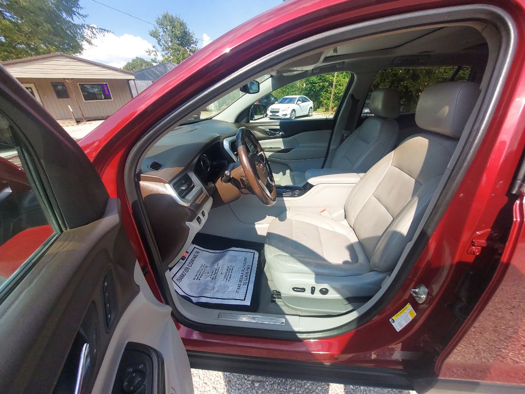 Photo 11 of this GMC ACADIA