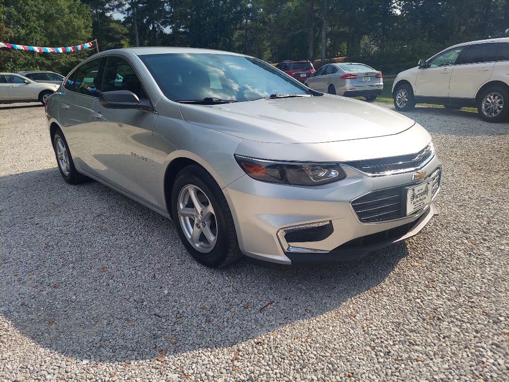 Photo 2 of this CHEVROLET MALIBU
