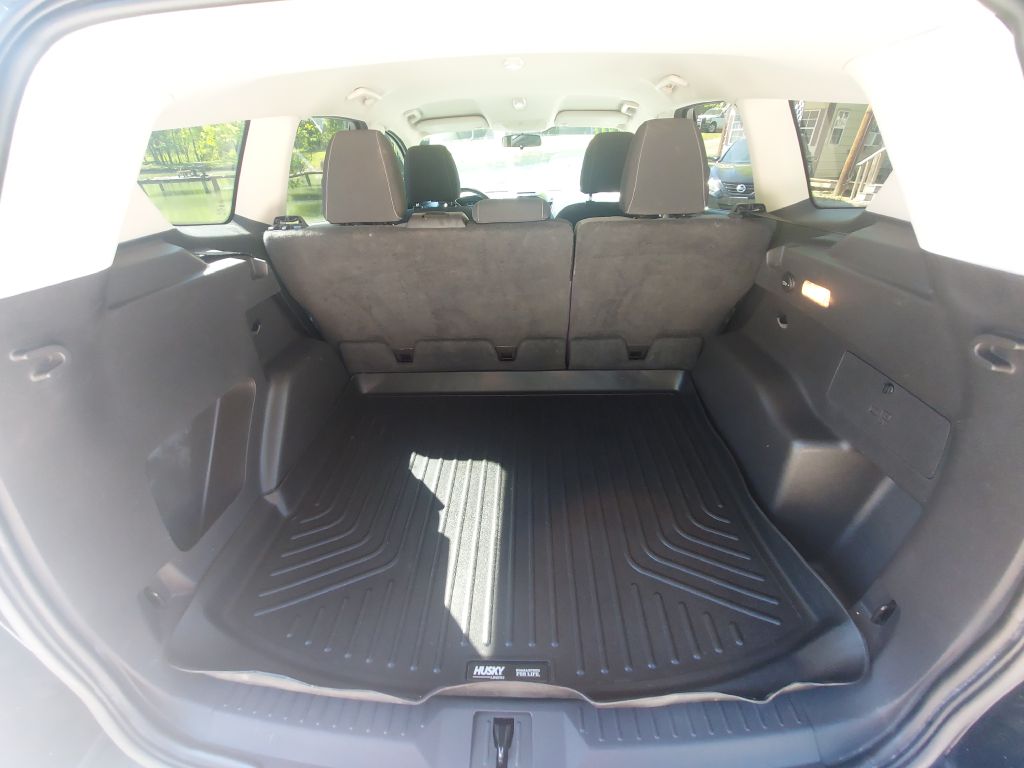 Photo 12 of this FORD ESCAPE