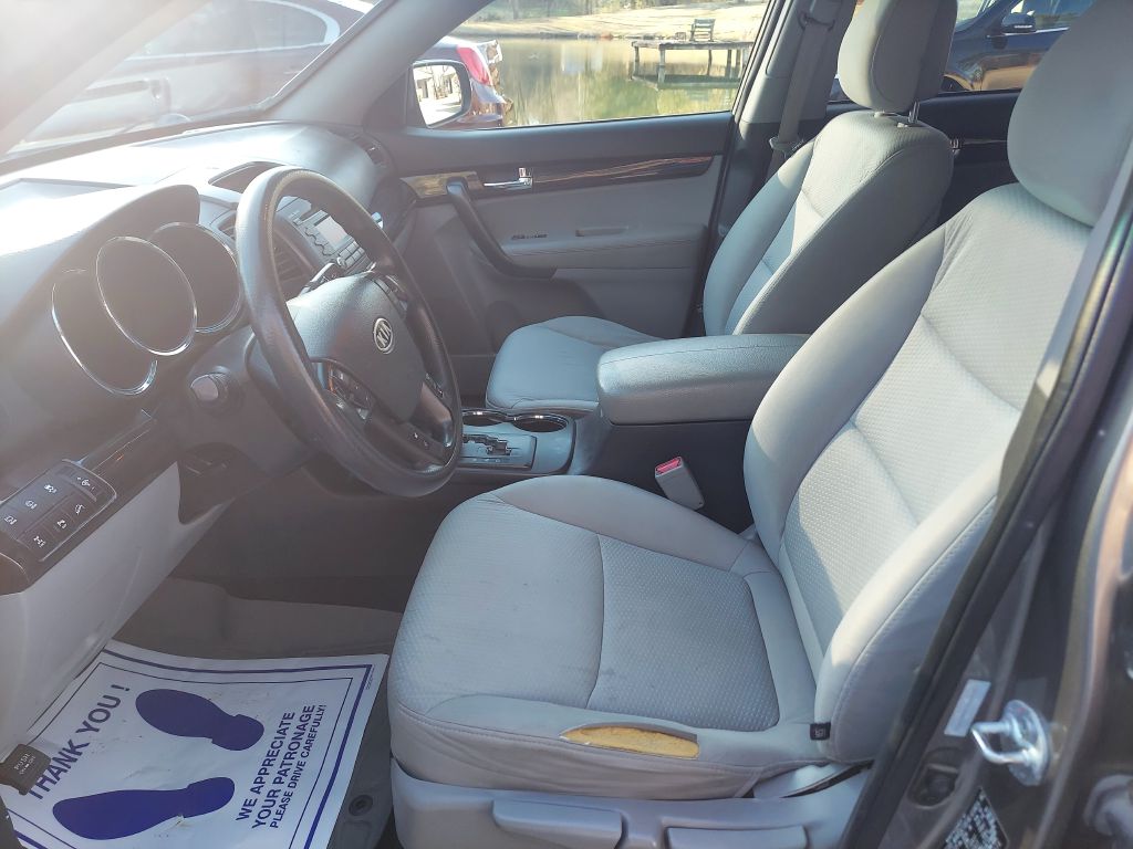 Photo 7 of this KIA SORENTO