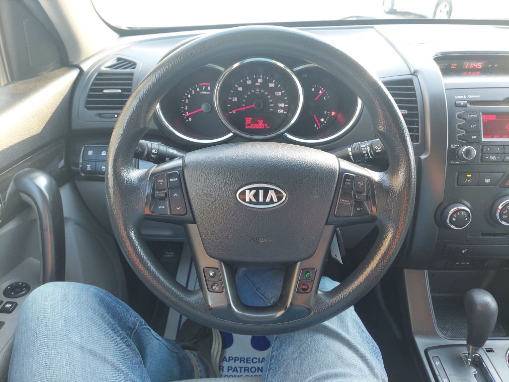 Photo 16 of this KIA SORENTO