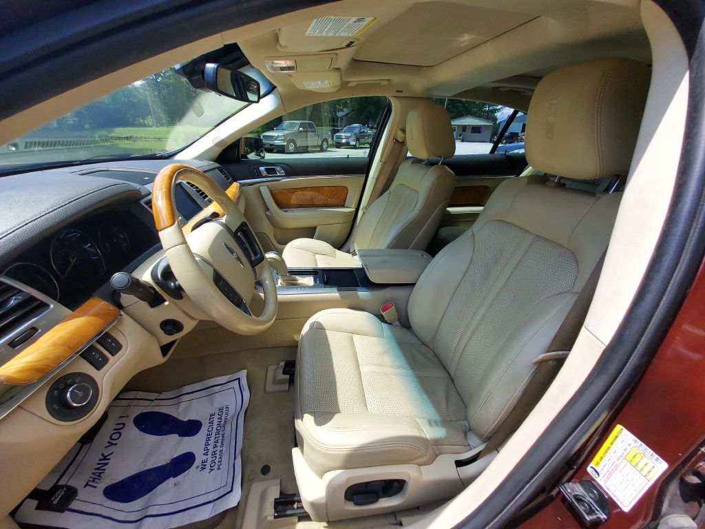 Photo 9 of this LINCOLN MKS