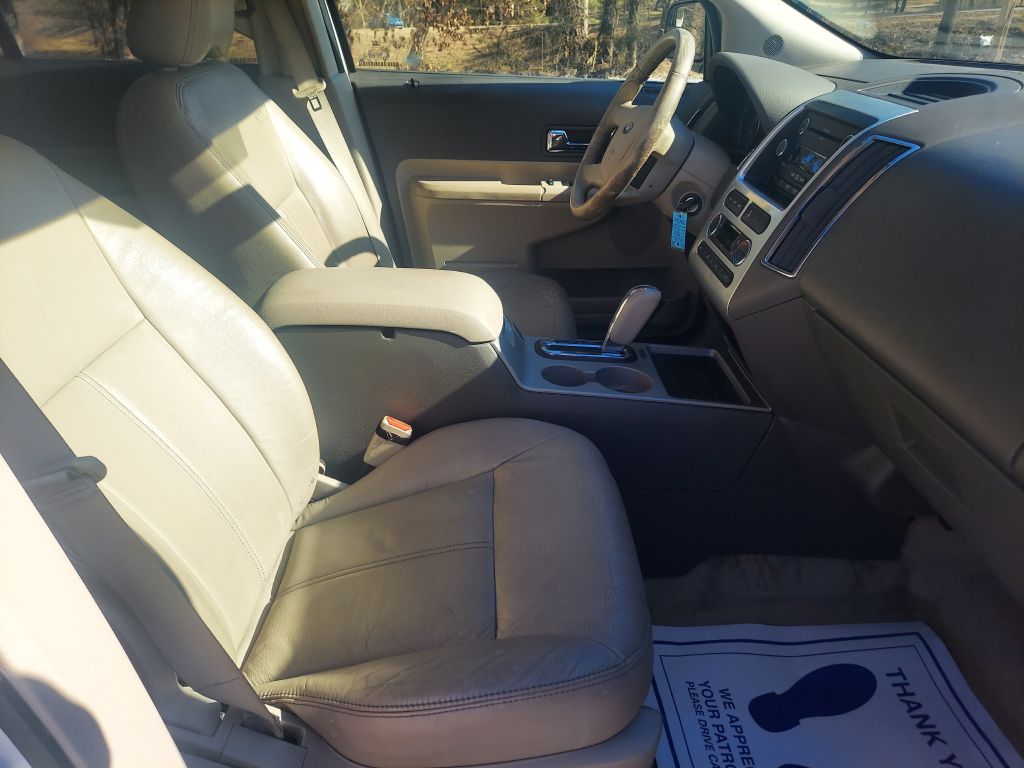 Photo 11 of this FORD EDGE