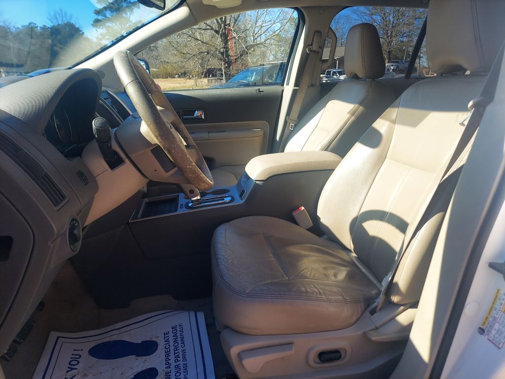 Photo 12 of this FORD EDGE