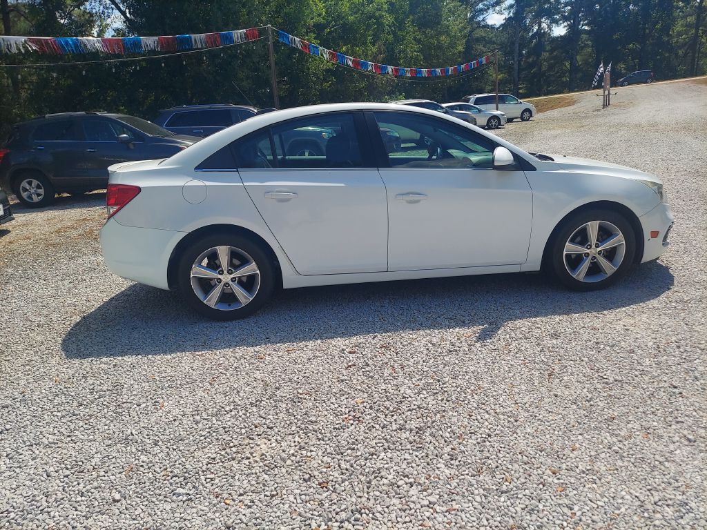 Photo 7 of this CHEVROLET CRUZE