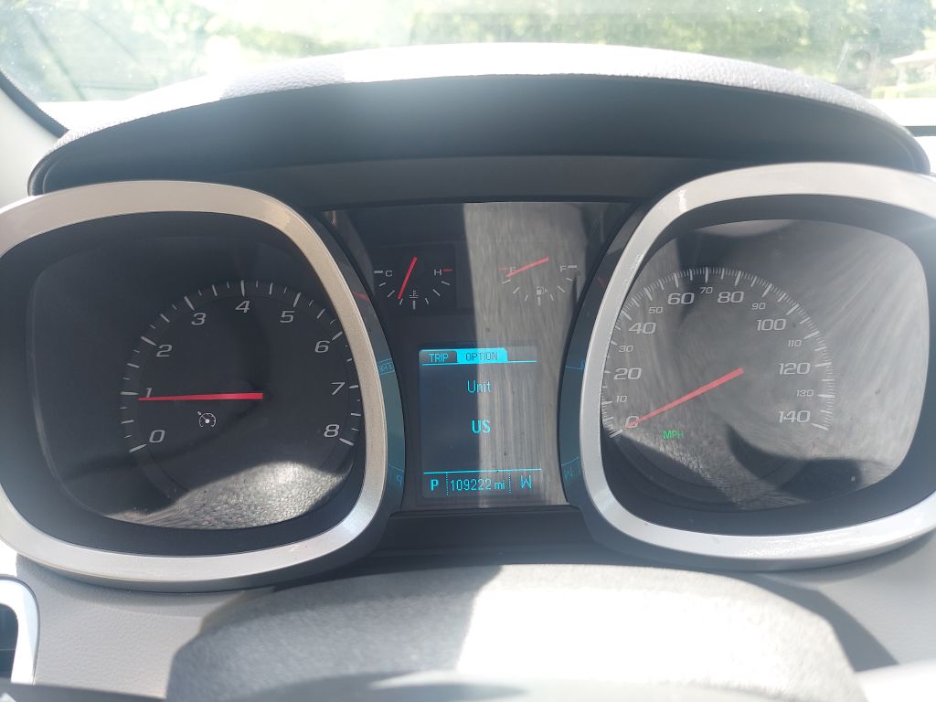 Photo 13 of this CHEVROLET EQUINOX