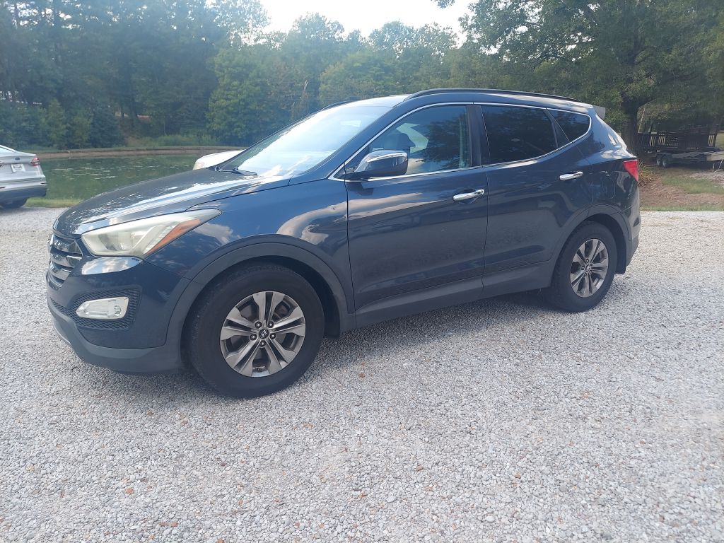 Photo 2 of this HYUNDAI SANTA FE SPORT