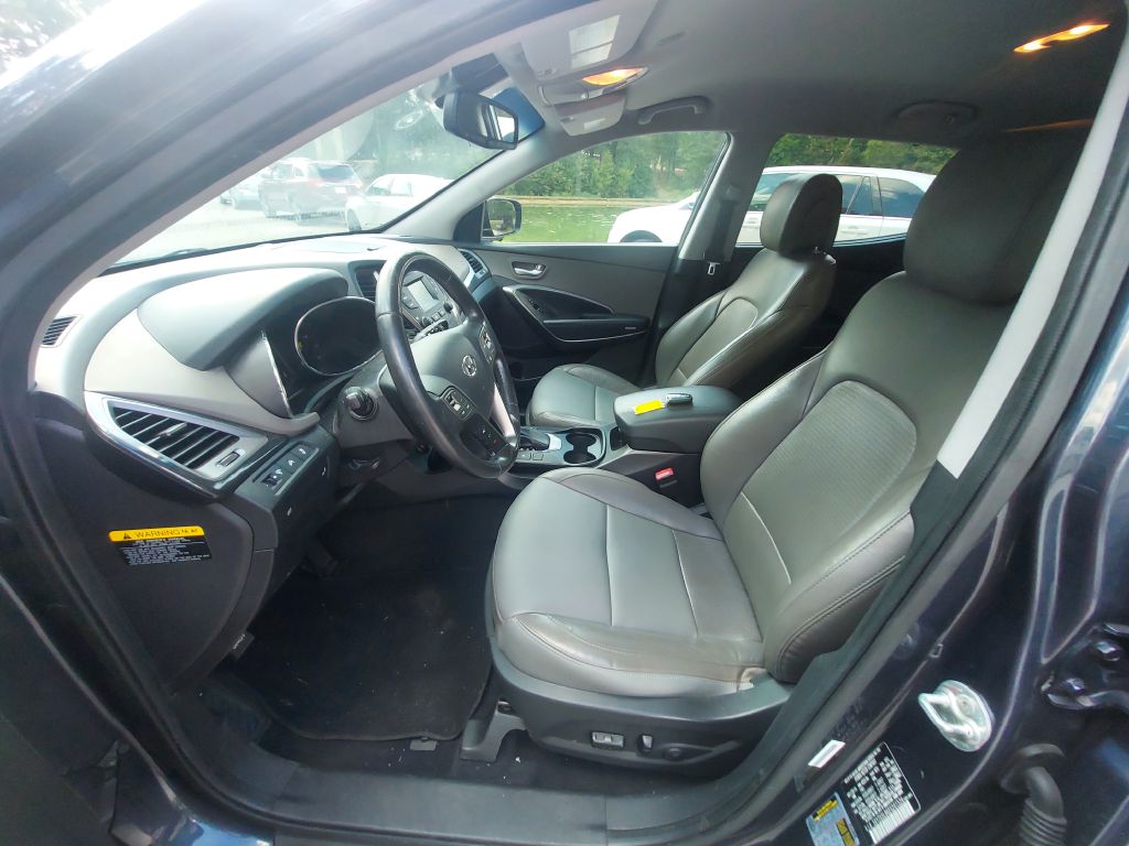 Photo 10 of this HYUNDAI SANTA FE SPORT