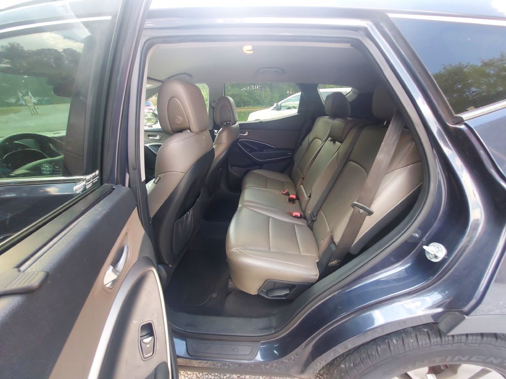 Photo 11 of this HYUNDAI SANTA FE SPORT