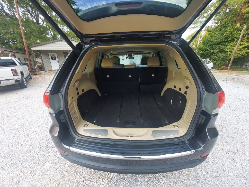 Photo 16 of this JEEP GRAND CHEROKEE
