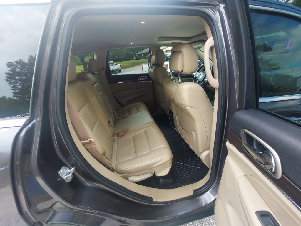 Photo 12 of this JEEP GRAND CHEROKEE