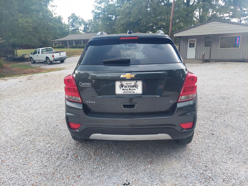 Photo 5 of this CHEVROLET TRAX