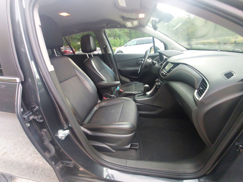 Photo 12 of this CHEVROLET TRAX