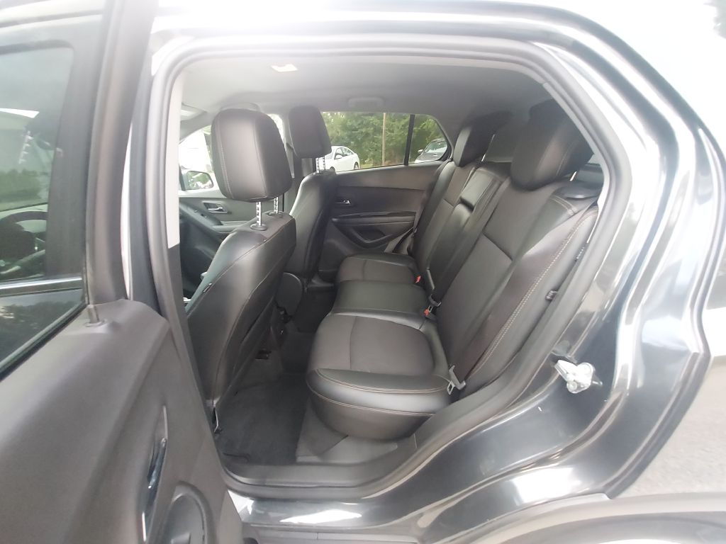Photo 11 of this CHEVROLET TRAX
