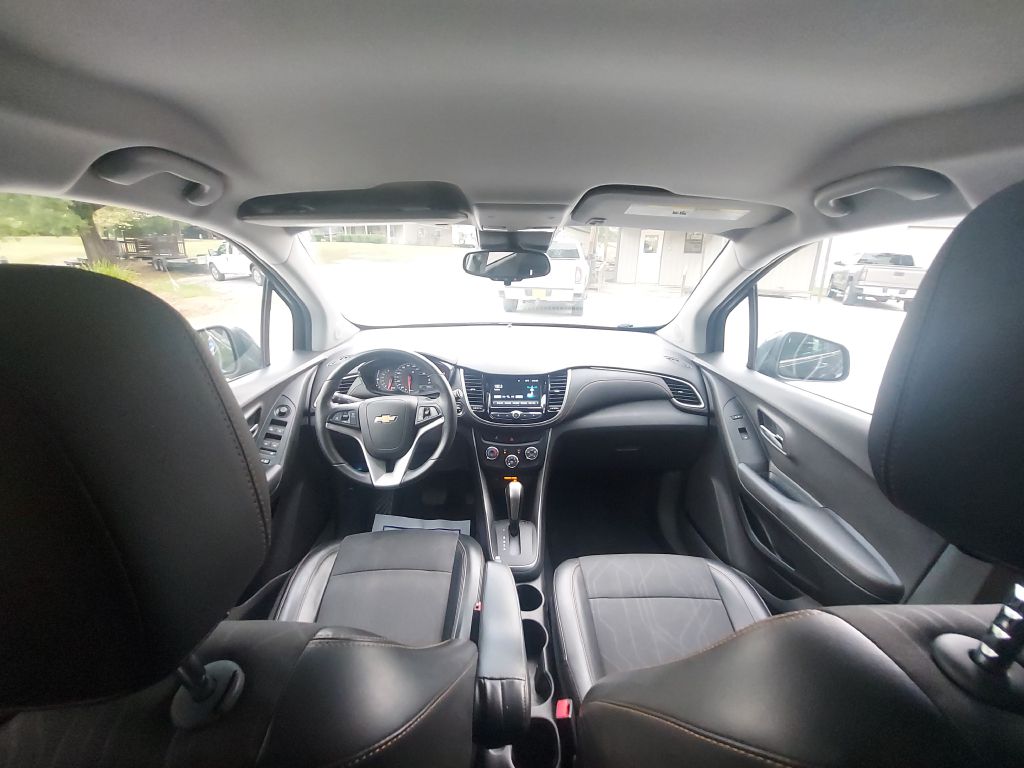 Photo 9 of this CHEVROLET TRAX