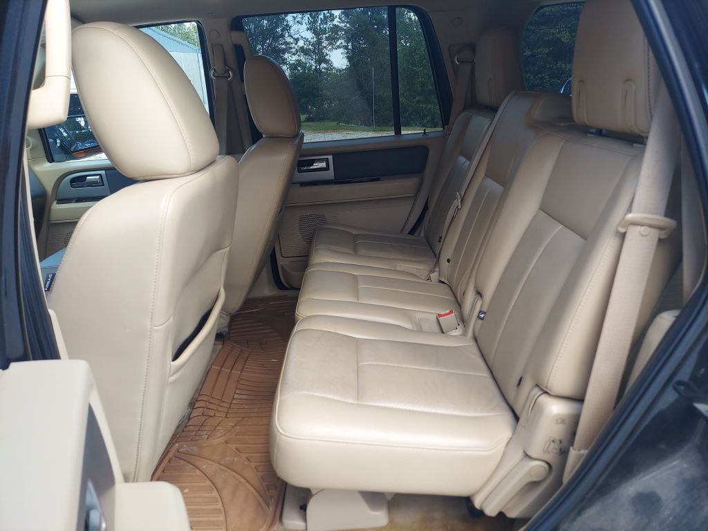 Photo 10 of this FORD EXPEDITION