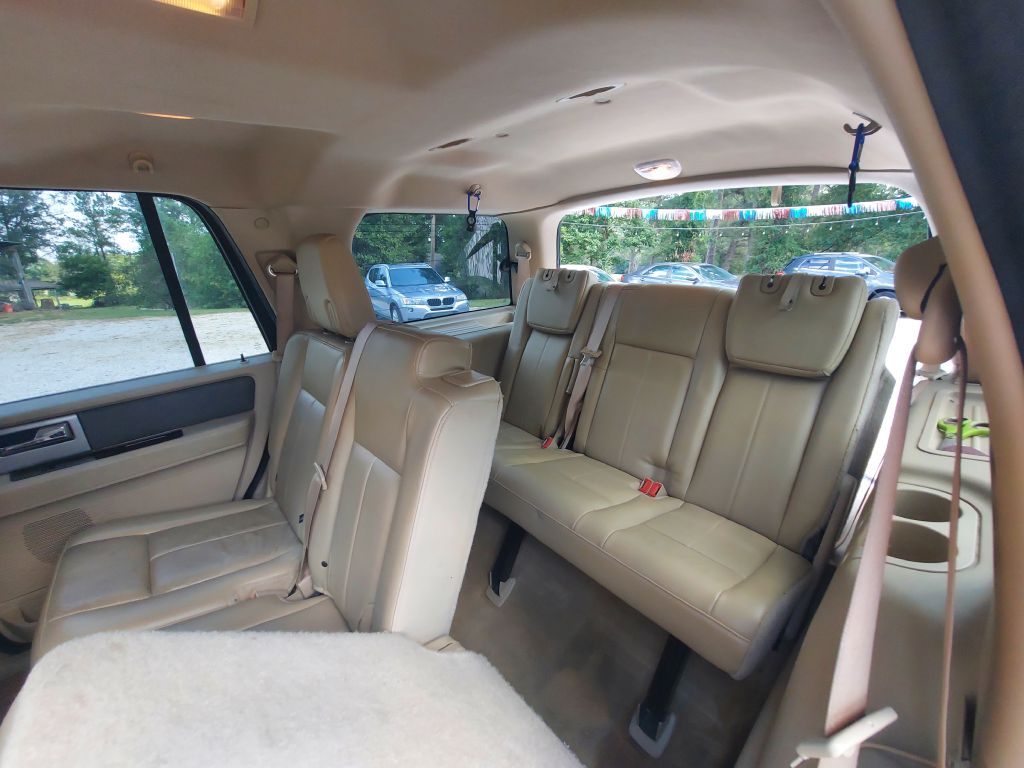 Photo 11 of this FORD EXPEDITION
