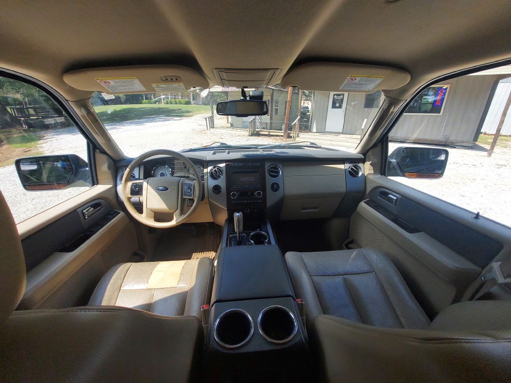 Photo 8 of this FORD EXPEDITION