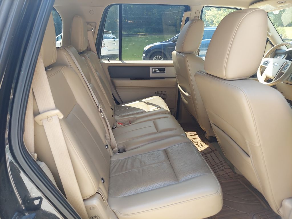 Photo 13 of this FORD EXPEDITION