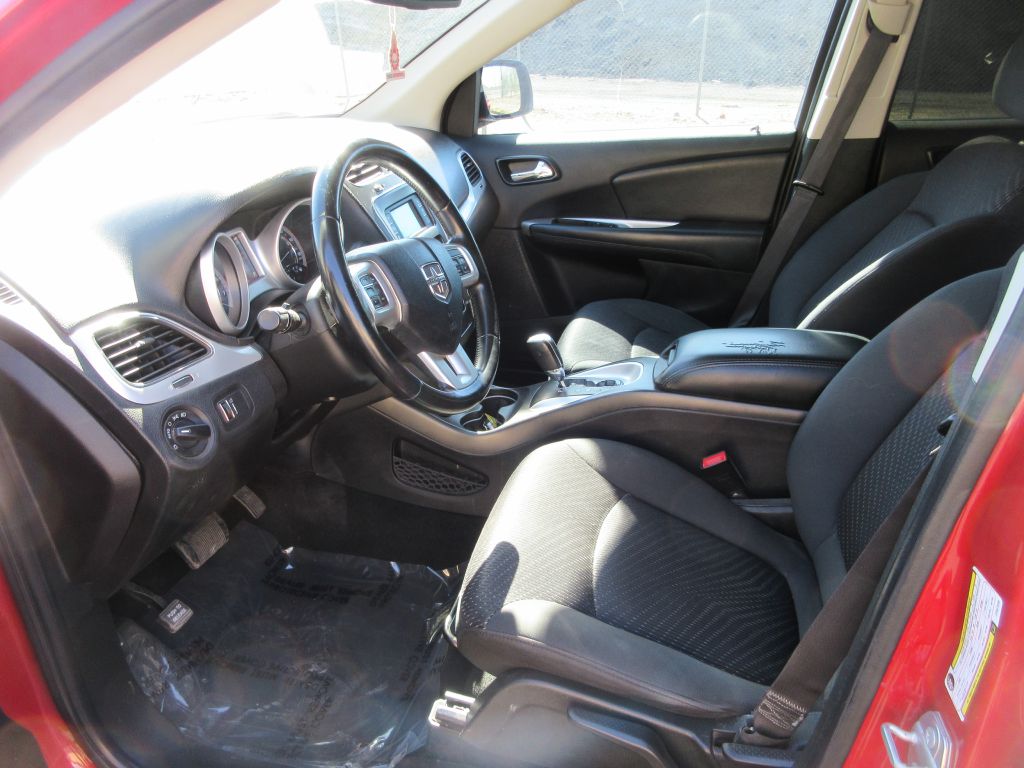 Car Image 9