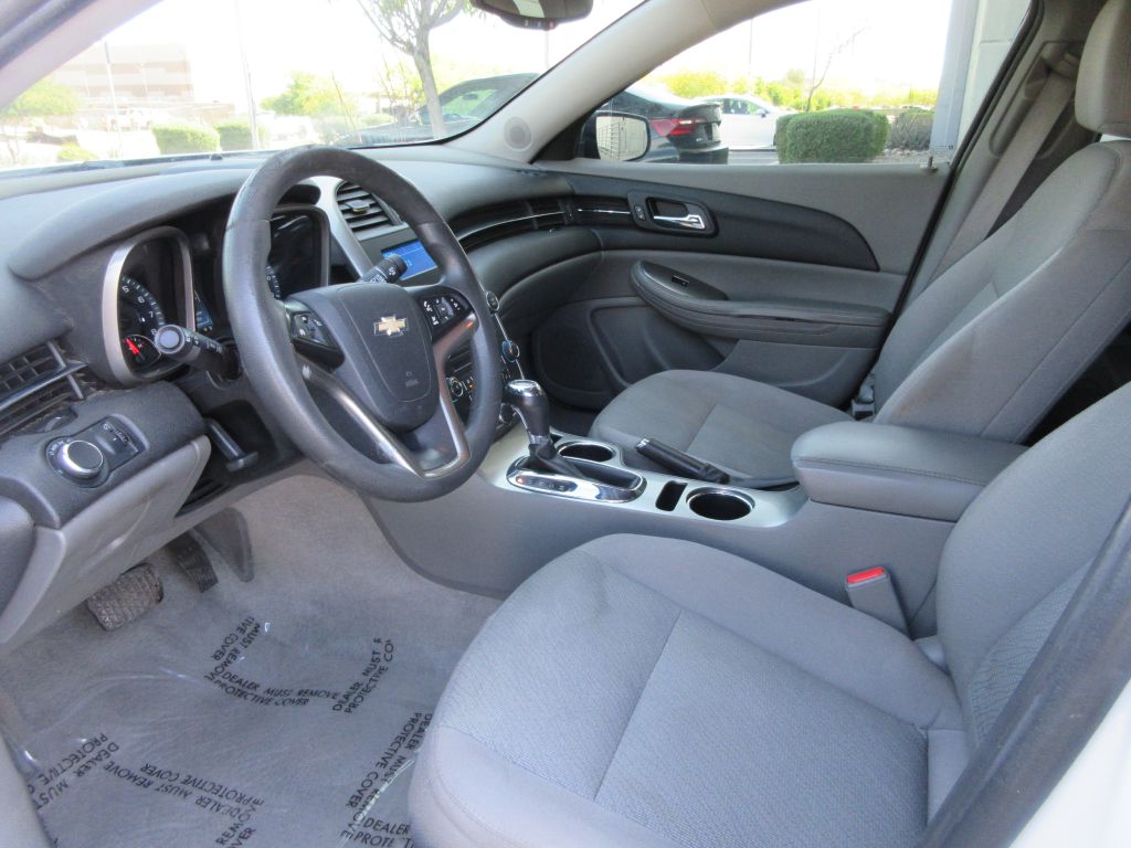 Car Image 8