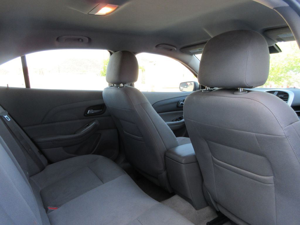 Car Image 11