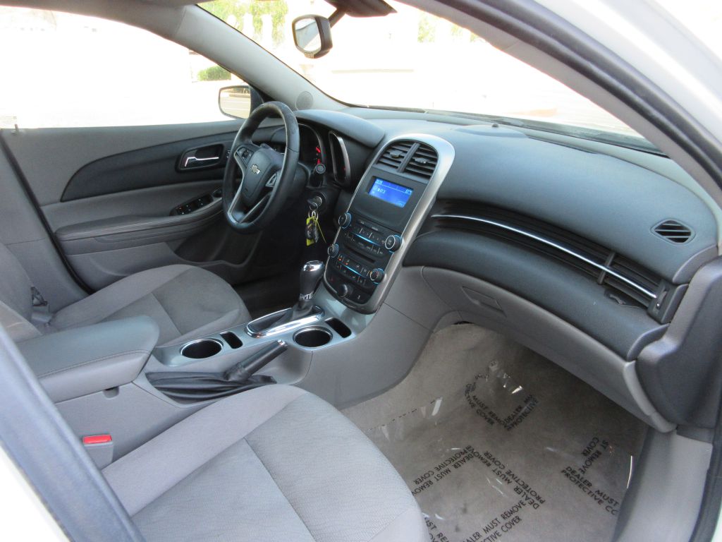 Car Image 12