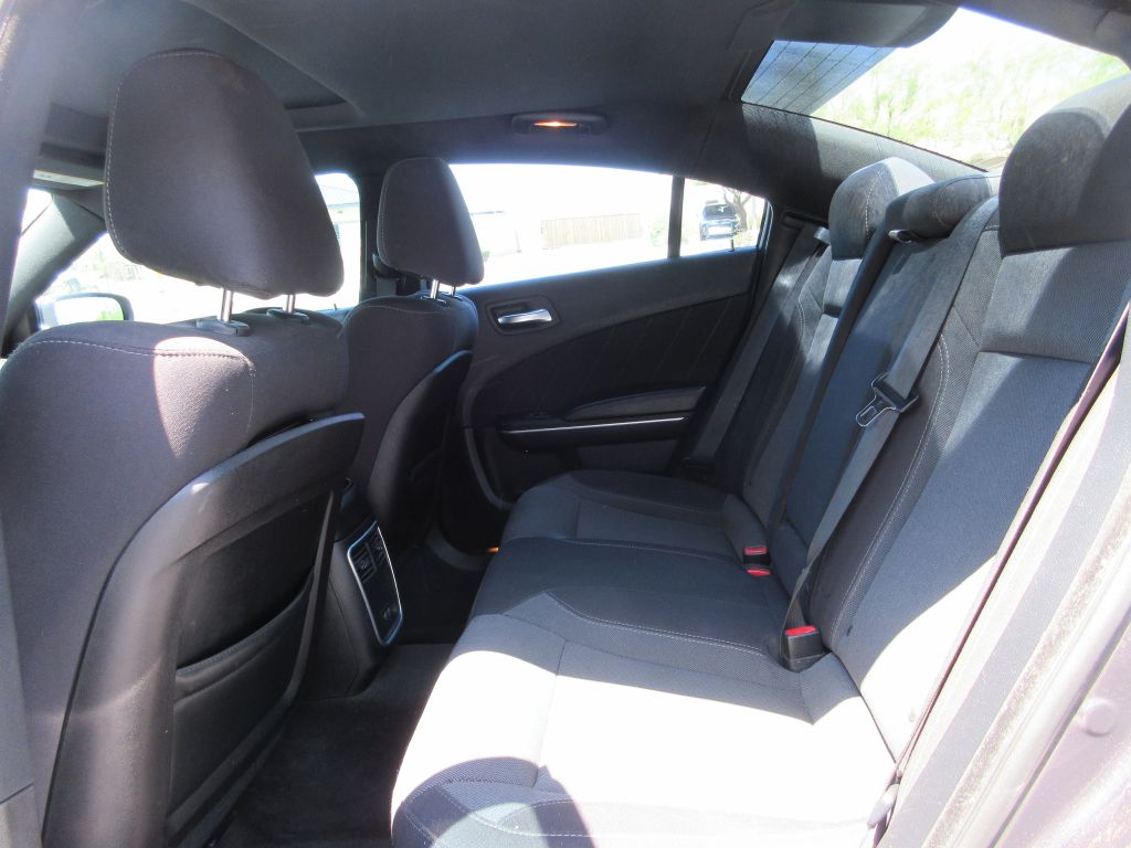 Car Image 9