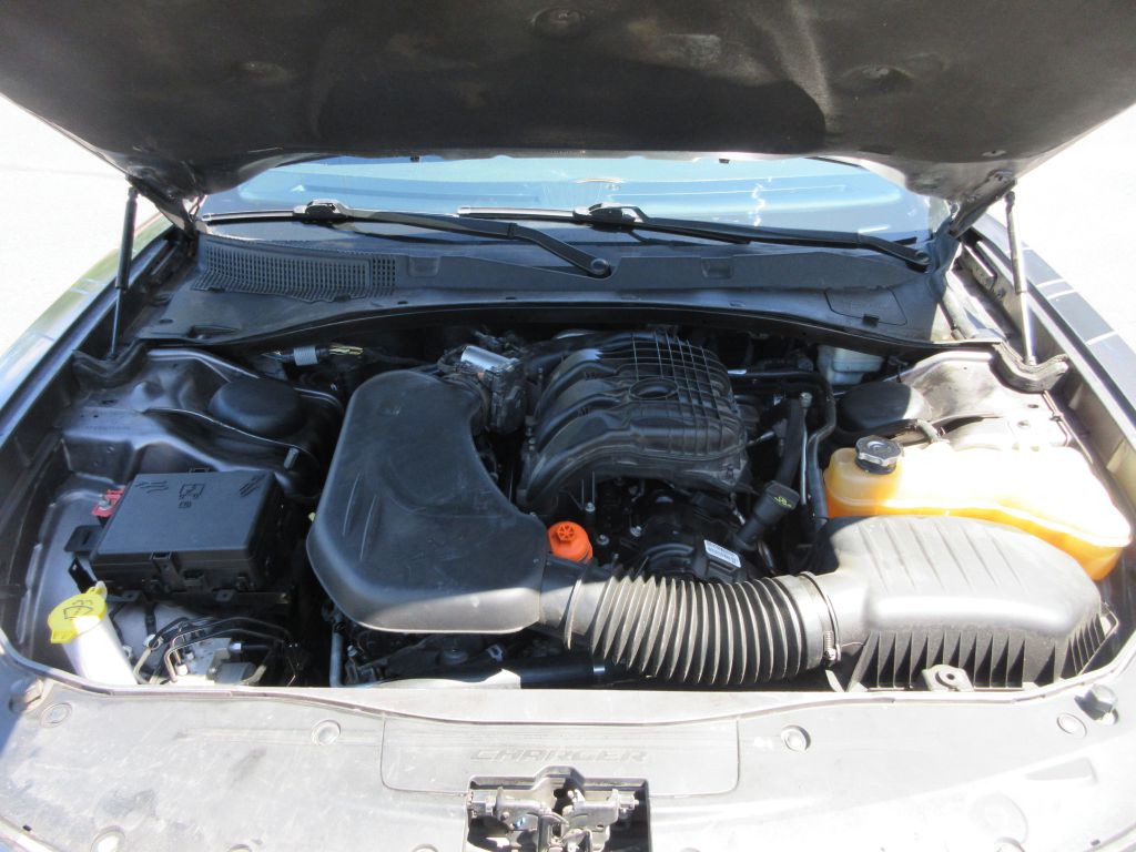 Car Image 13