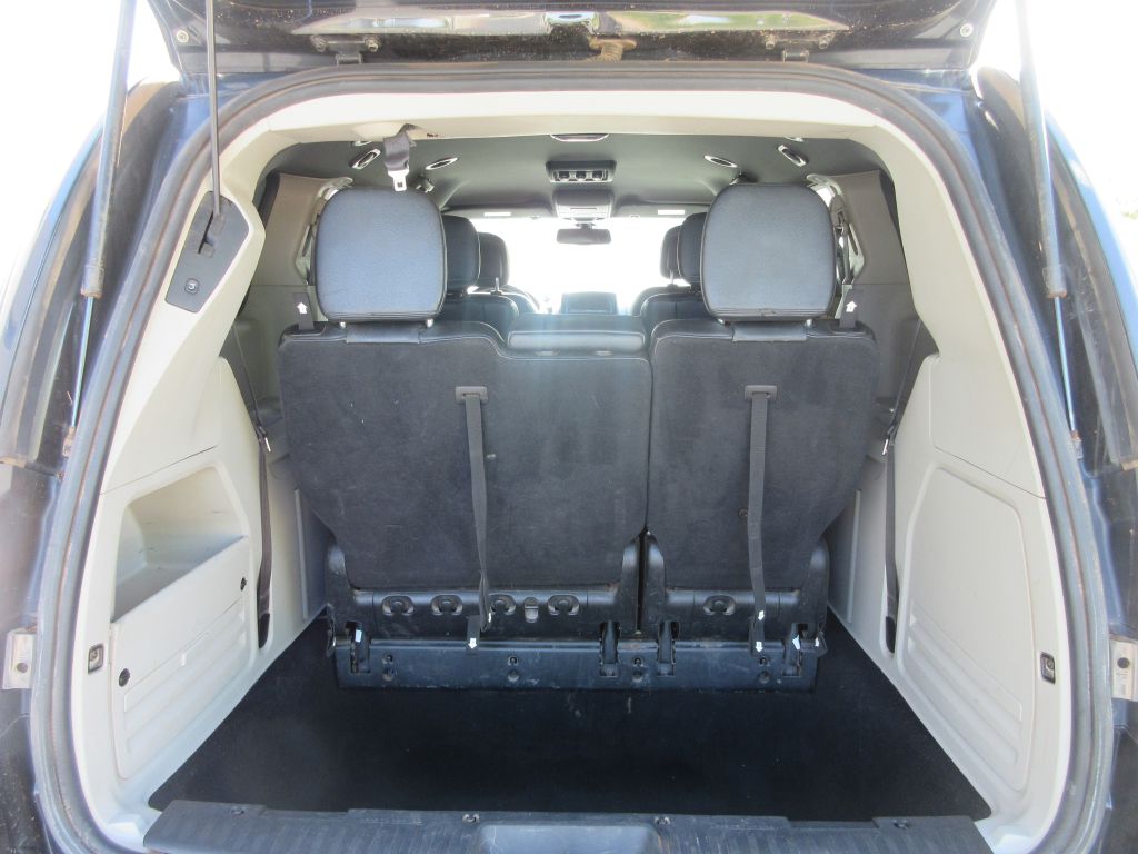 Car Image 11