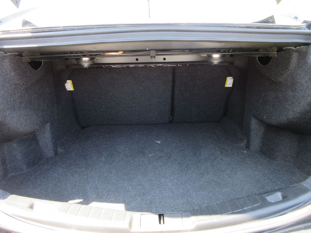 Car Image 10