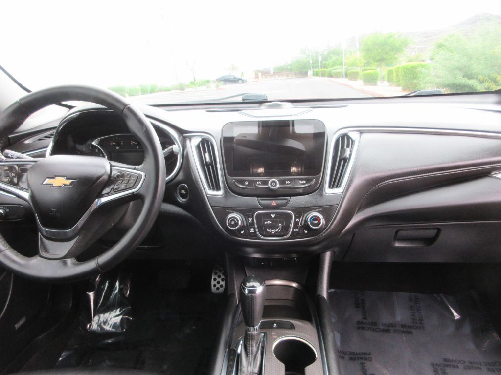 Car Image 13