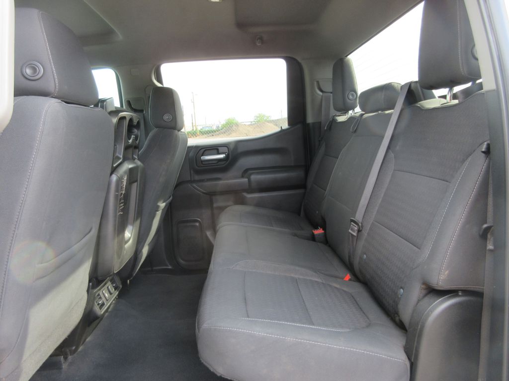 Car Image 9