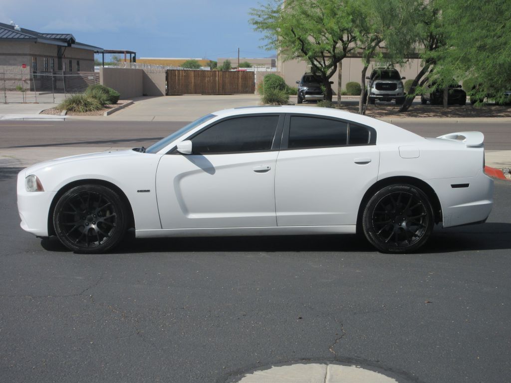 Car Image 5