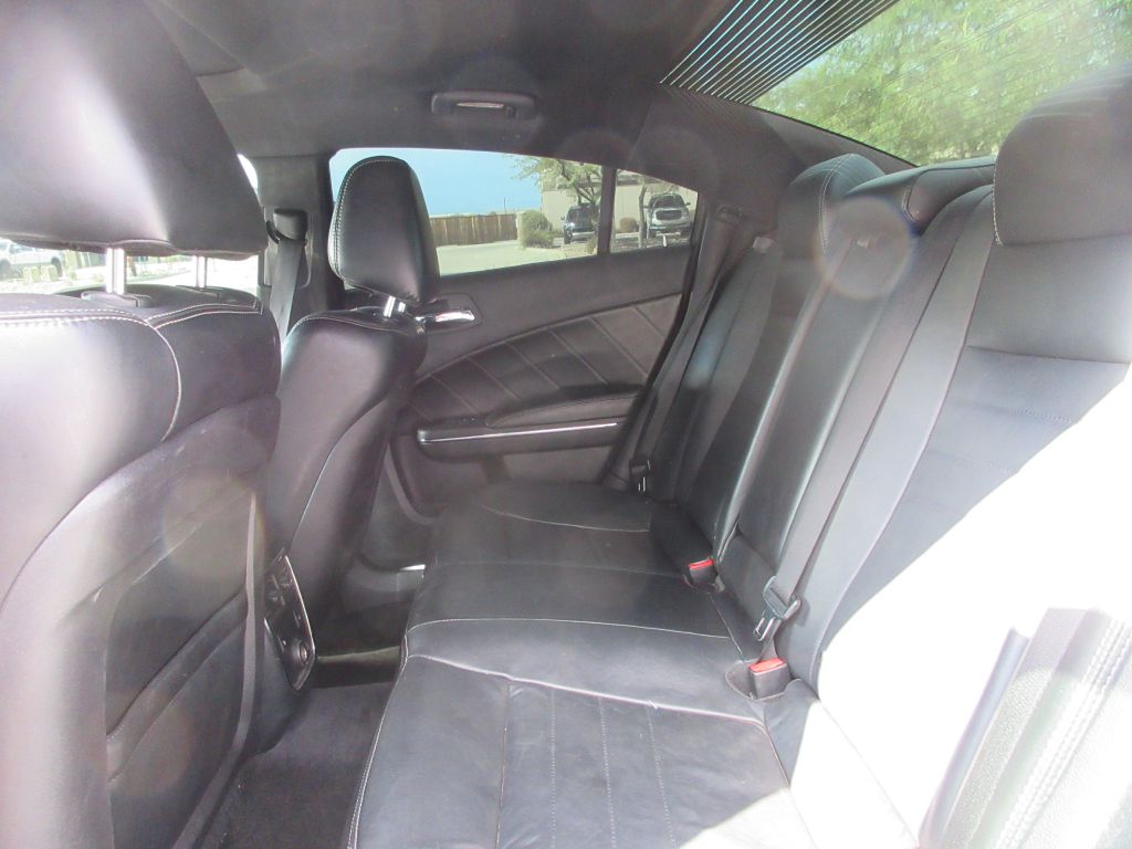 Car Image 9