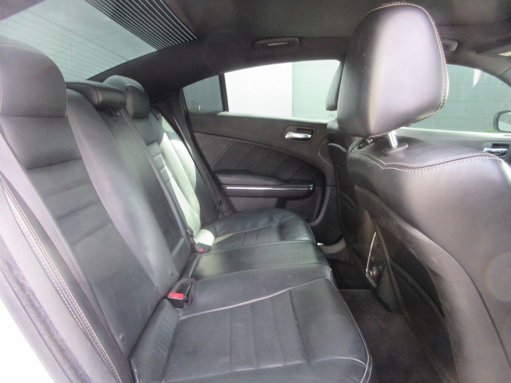 Car Image 11
