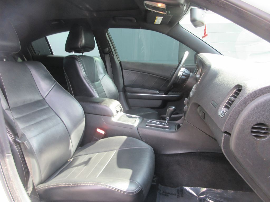 Car Image 12