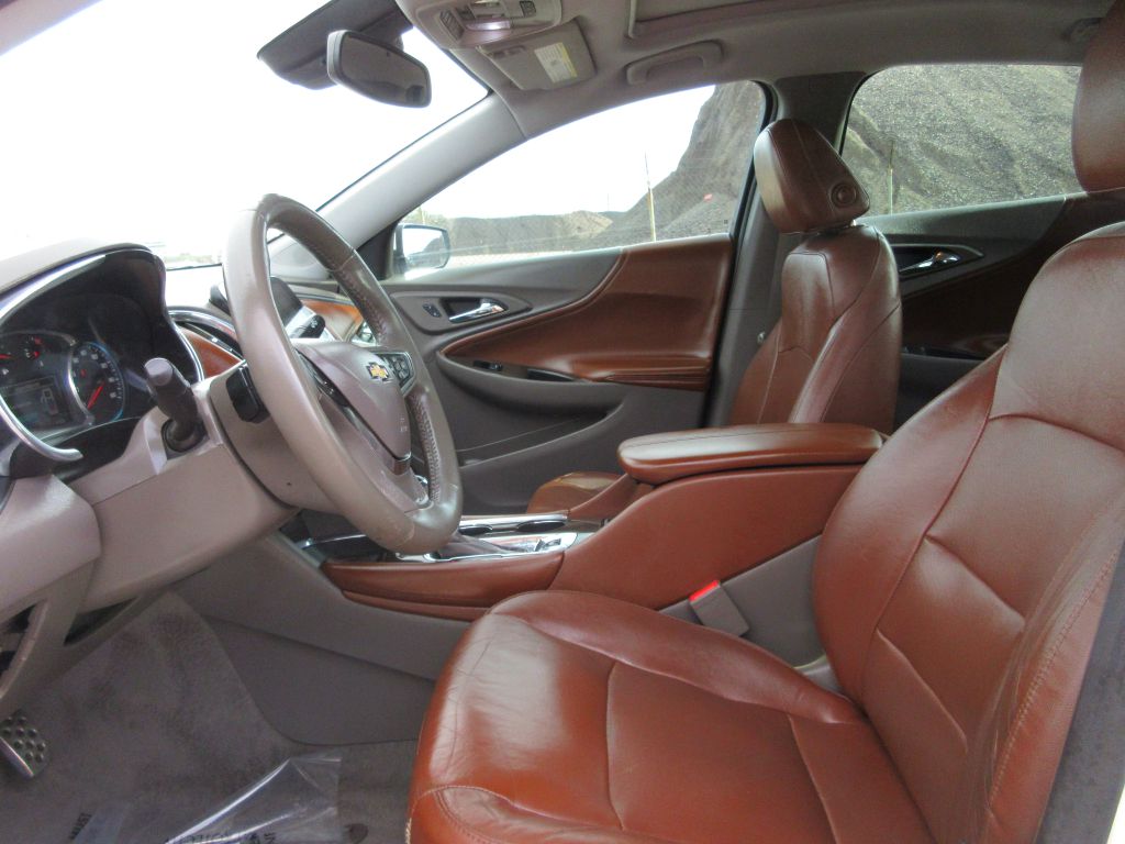 Car Image 8