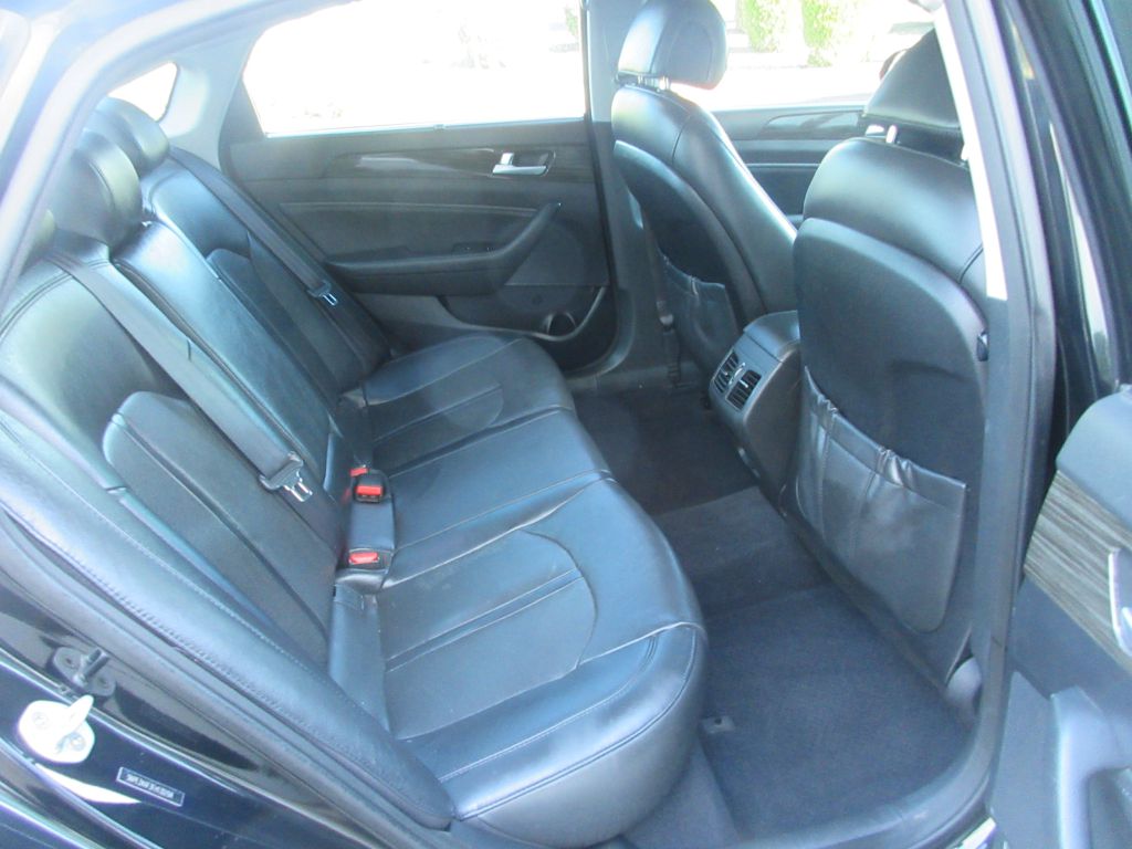 Car Image 11