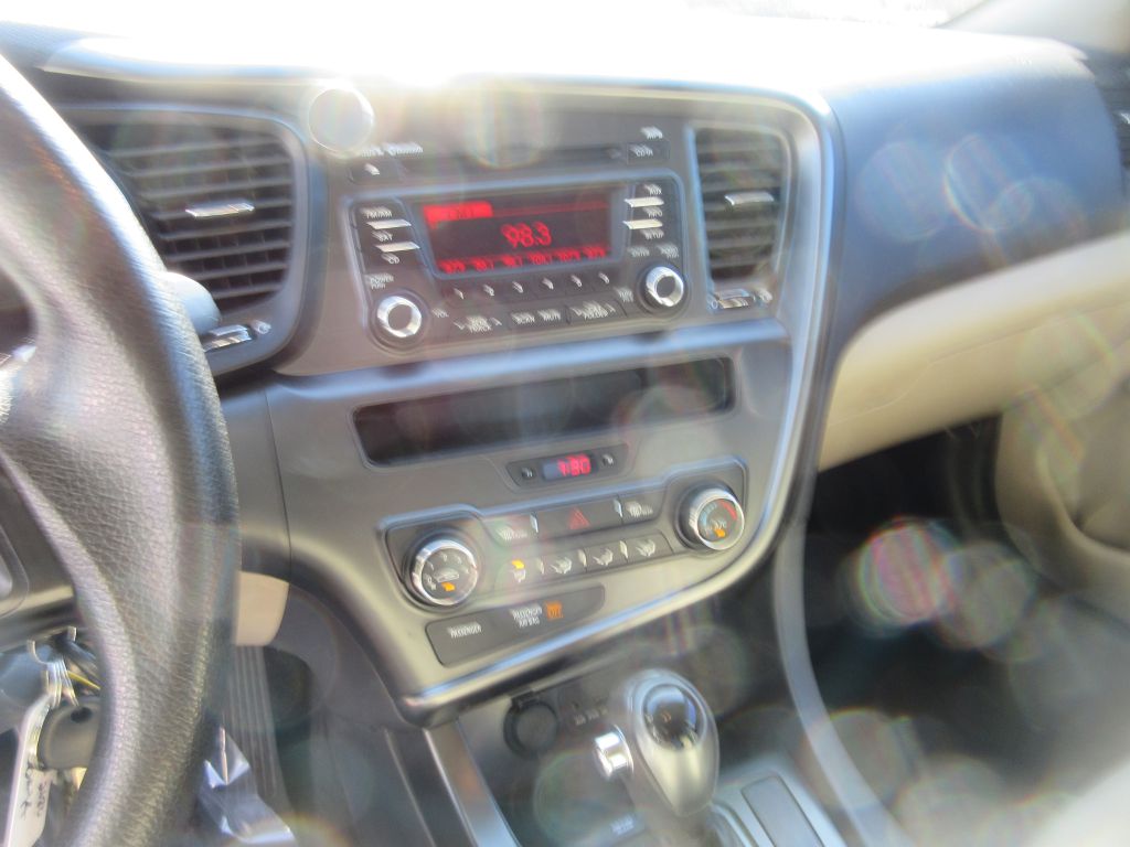 Car Image 11
