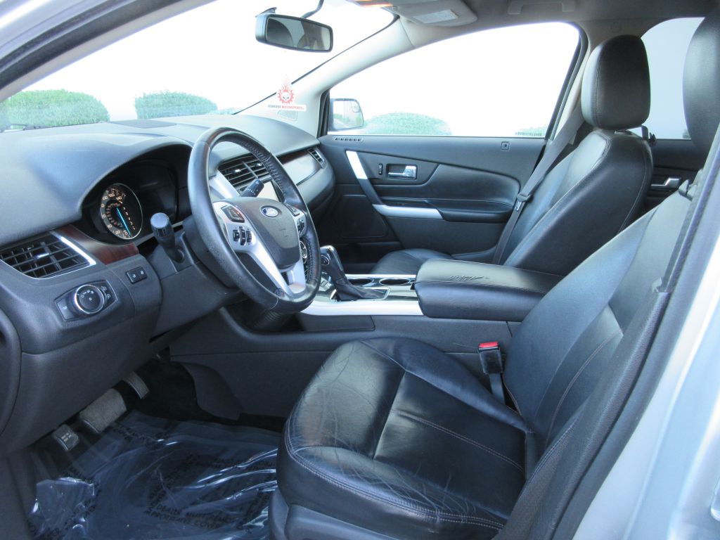 Car Image 8