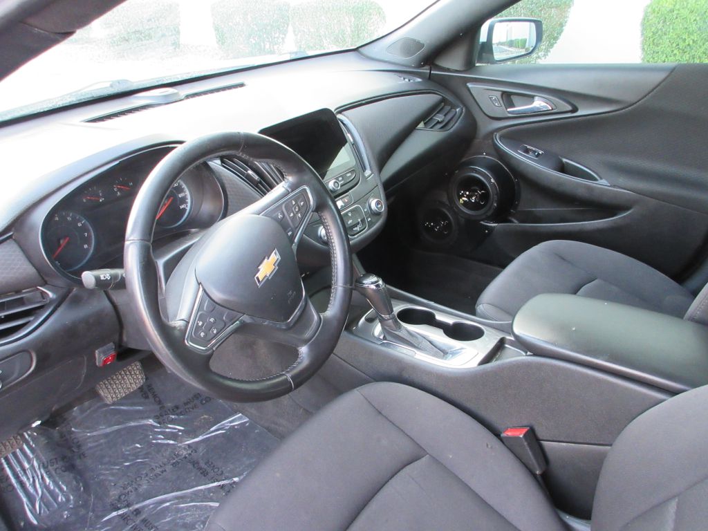 Car Image 8