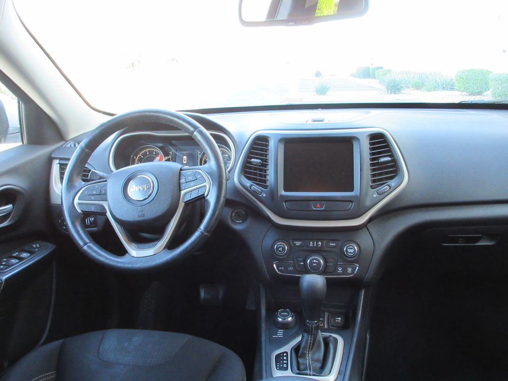 Car Image 12