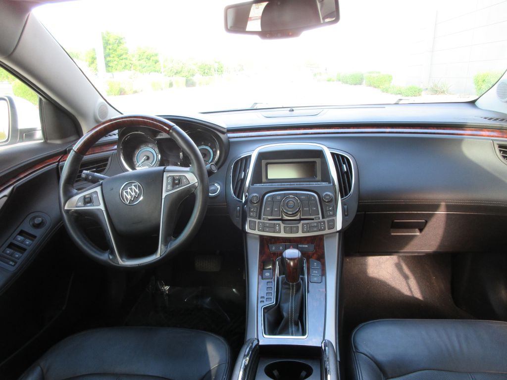 Car Image 12