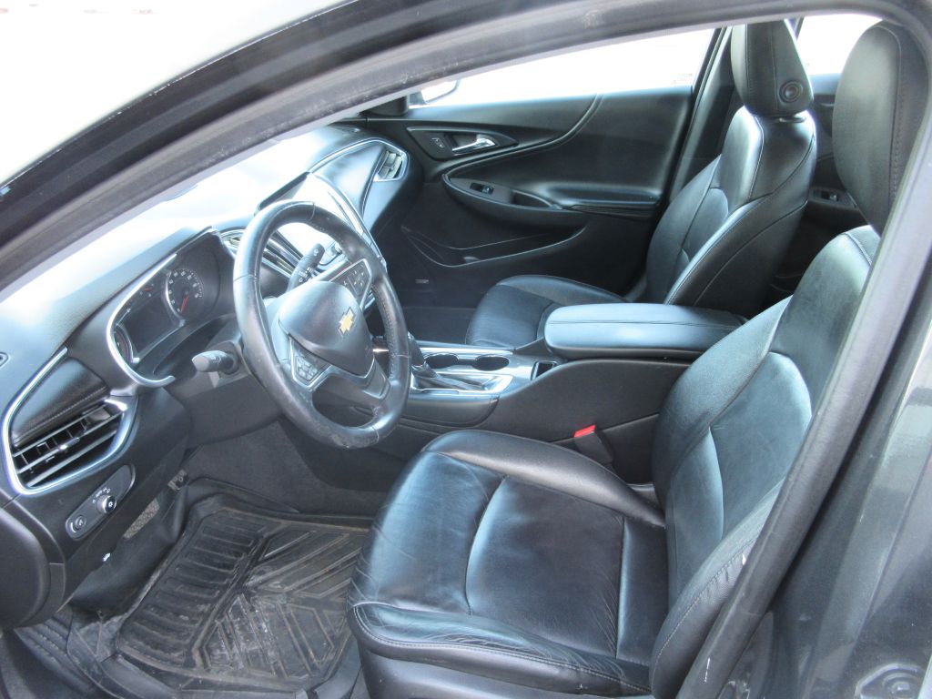 Car Image 8